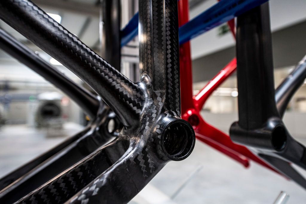 carbon-fibre-bike-frame