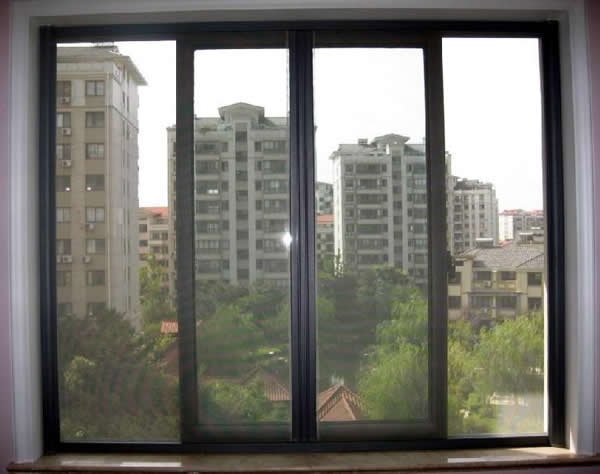 invisible-fiberglass-window-screen