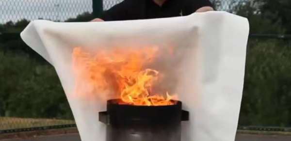 Glass fiber fire blanket-3